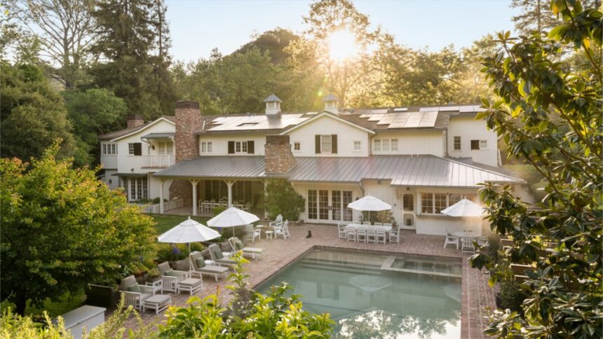 inside-a-cosmetic-heir’s-$485-million-luxury-wellness-estate-in-la.