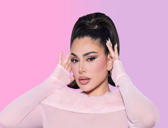 this-iconic-collection-of-powders-defines-your-features
